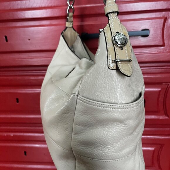 Coach Madison Tribeca Pebbled Leather shoulder bag - Picture 3 of 8